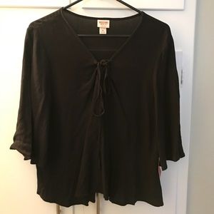 Bell sleeve top!